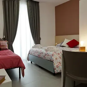 Domus Schilizzi 2*, Napoli Italia